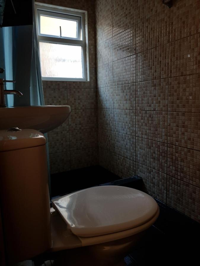 Cozy Guest House Luton  Luaran gambar